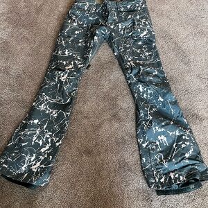 Burton Blue and White Abstract Women's Flare snow/ski pants